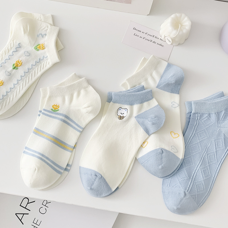 Cute short socks women's spring and summer thin cotton boneless short tube women's socks student Net red shallow mouth Women's Boat socks wholesale