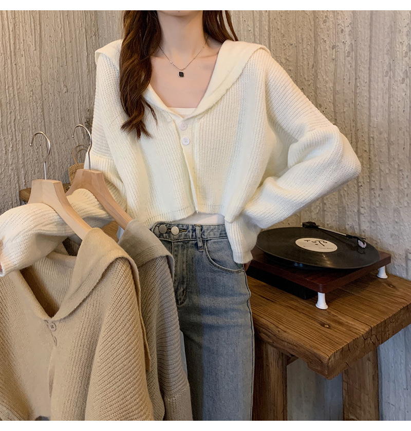 【中国直邮】茵如澜 新款秋冬chic上衣温柔甜辣毛衣针织衫 卡其色