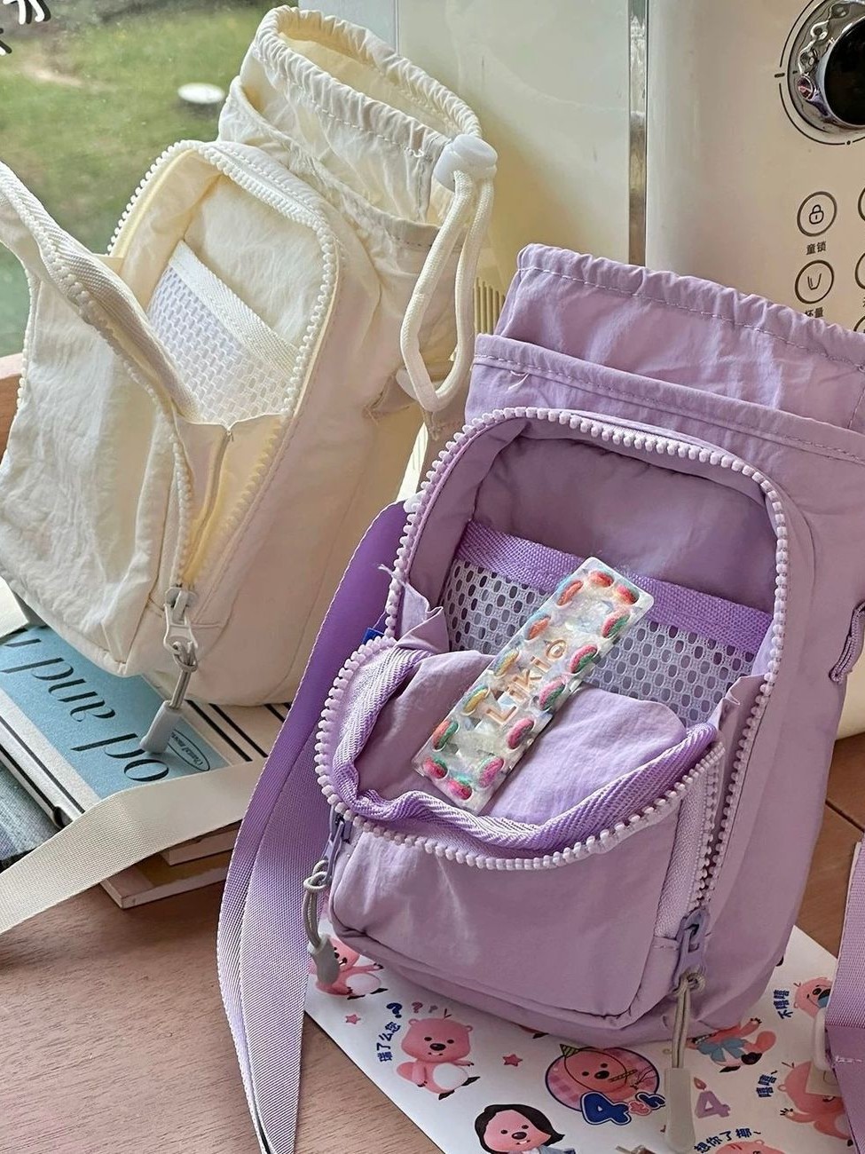 Crossbody phone bag for women, lightweight water bottle bag for o