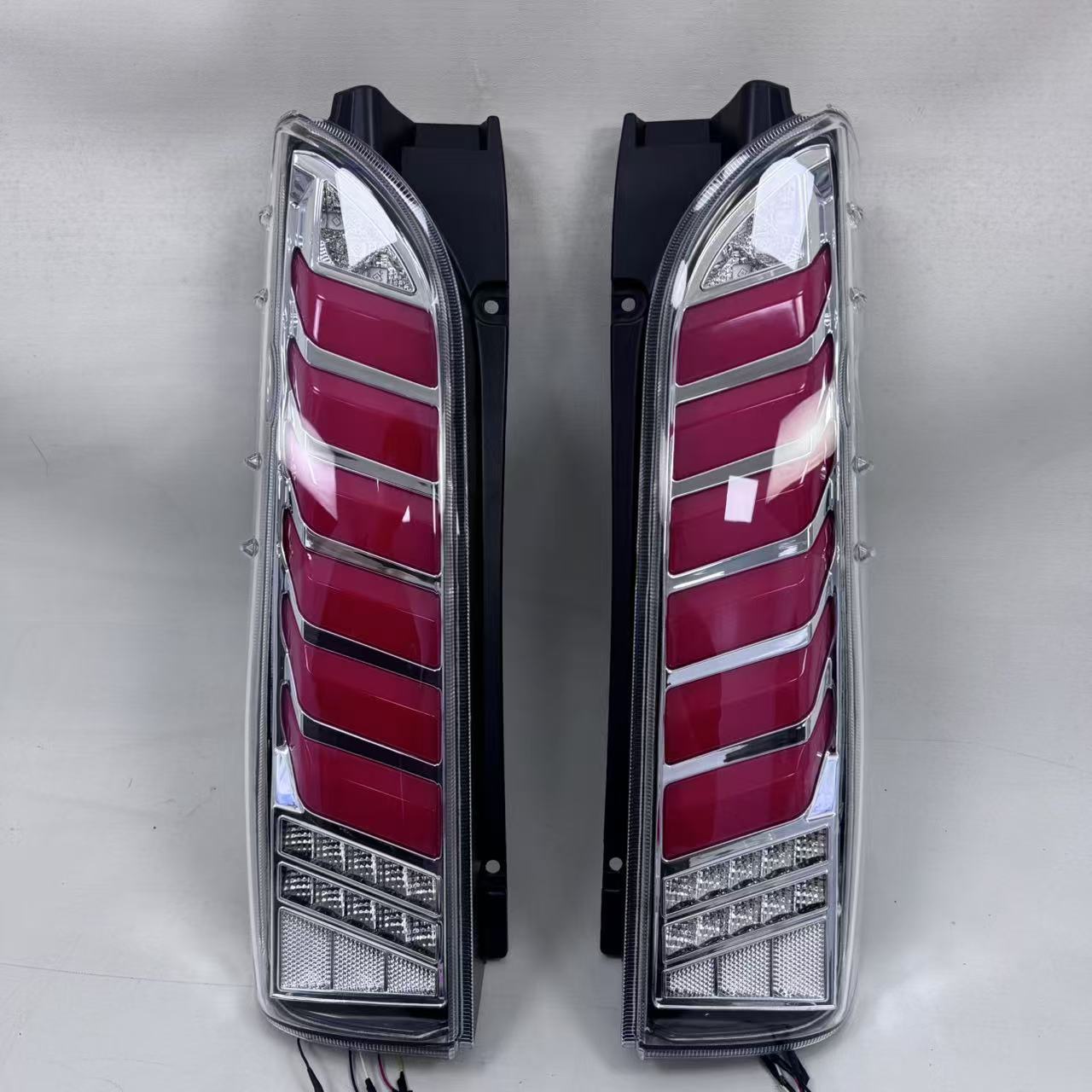 Suitable for Toyota Hiace 200 series (2005-2018) car tail light modification to LED tail lights with sequential brake lights