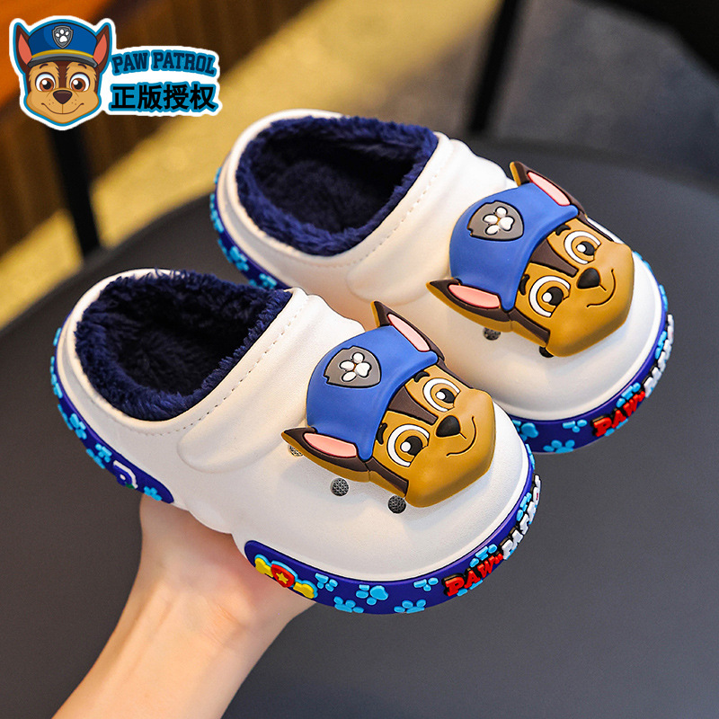 Paquetes de invierno para niños, zapatos de algodón cálidos y impermeables, zapatillas de algodón para niños pequeños y medianos.