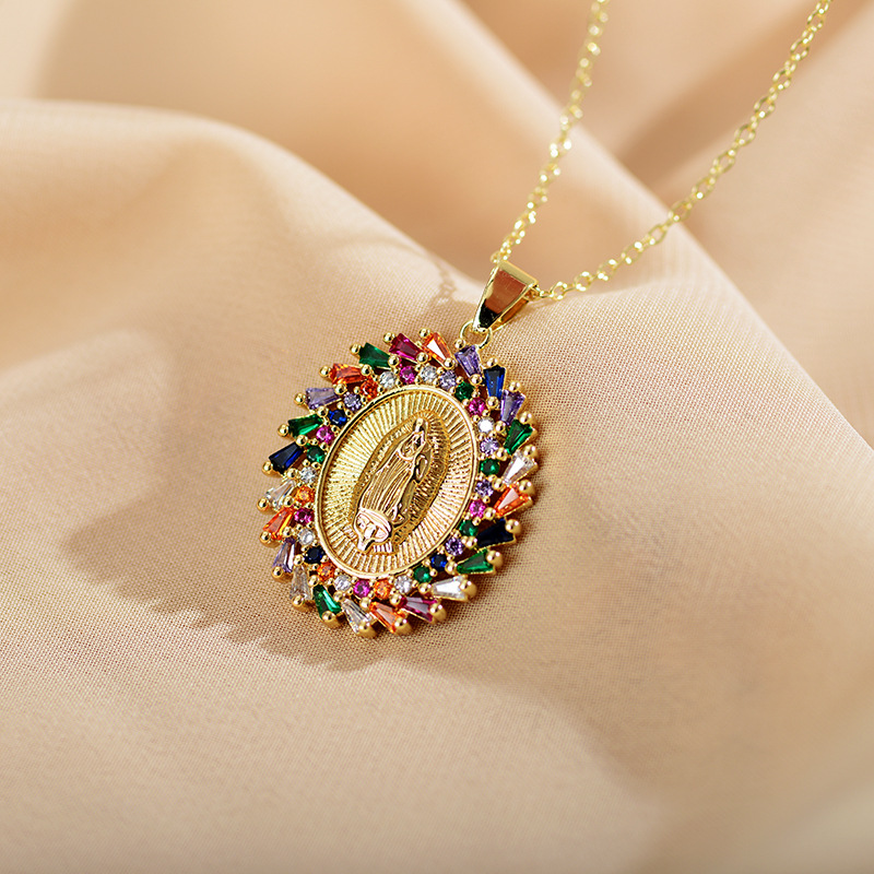 Fashion Portrait Copper Plating Zircon Pendant Necklace