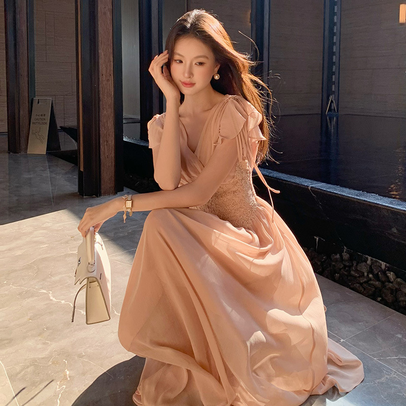 Se White Label - "Cloudy Light" Is a Heart-Stopping Sight~V-Neck Lace Patchwork Waist-Cinching Slim-Fit Dress 88667 Se White Label - "Cloudy Light" Is a Heart-Stopping Sight~V-Neck Lace Patchwork Waist-Cinching Slim-Fit Dress 88667