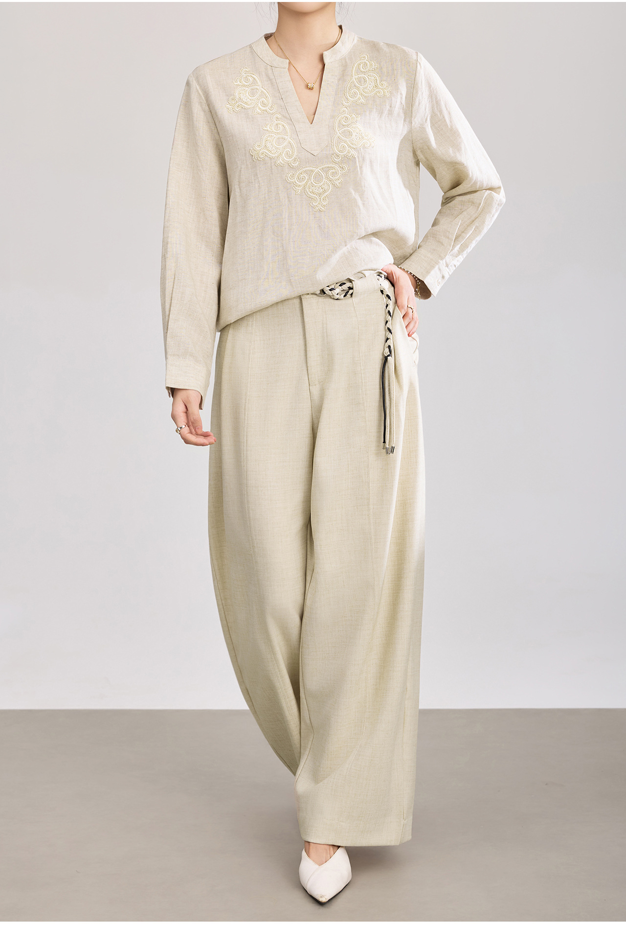 Quần culottes nữ ống rộng cạp cao kèm thắt lưng dệt bản to — màu đen chi tiết 2