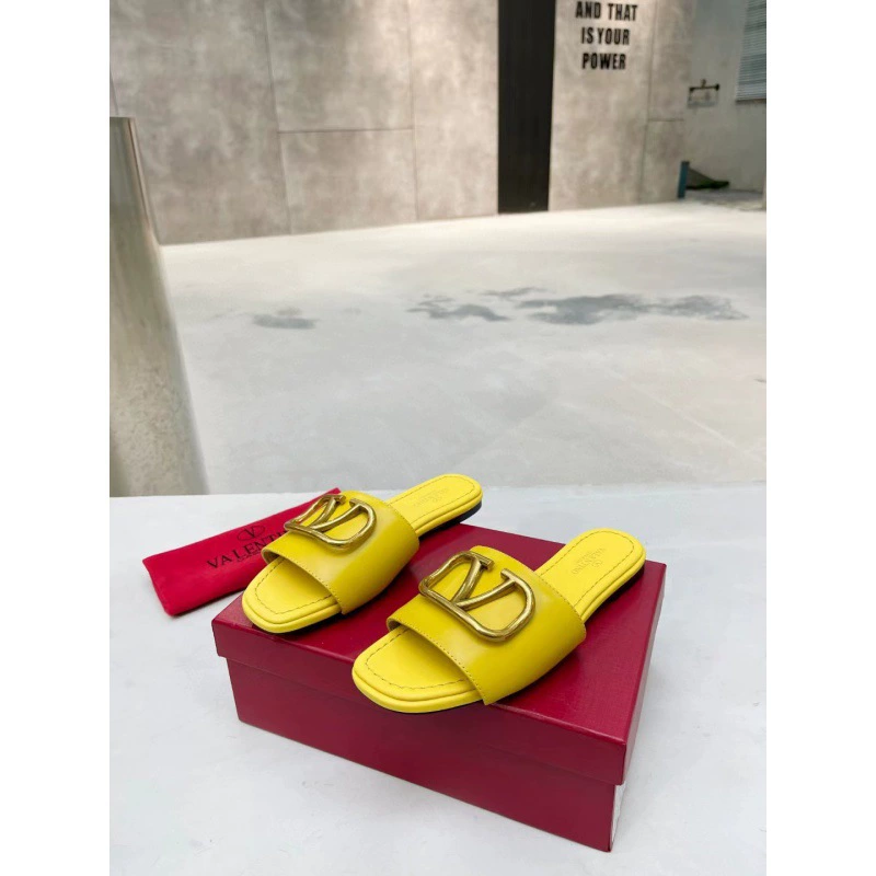 Valentino, summer sandals, 23 years