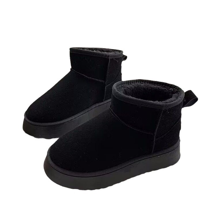 Comercio exterior botas de nieve de gran tamaño para mujeres 2024 invierno nuevo tipo de calentamiento de suela gruesa y terciopelo grueso de madres de mediana edad zapatos de algodón mujeres de moda
