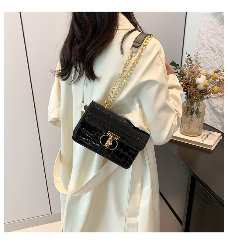 Fashion chain lock handbag 2024 new shiny stone pattern small square versatile and stylish single shoulder crossbody bag_voghion.com