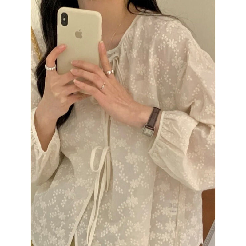 2023 South Korea Dongdaemun Autumn New Women's Lace Embroidered Flower Crewneck Lace Long Sleeve Shirt Women