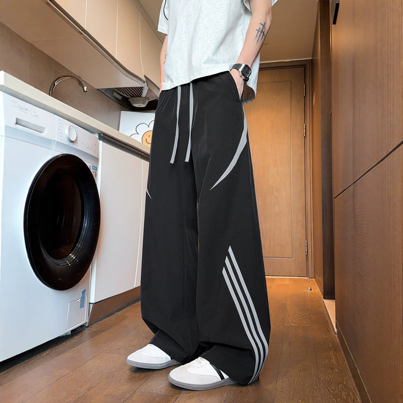 Patchwork striped color-block casual pants for men, 2026 new model, elastic waist, straight-leg sweatpants, men's sports pants, trendy pants Patchwork striped color-block casual pants for men, 2026 new model, elastic waist, straight-leg sweatpants, men's sports pants, trendy pants