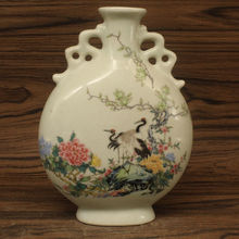 清光绪粉彩绶带双耳扁瓶仿古瓷器家居装饰品桌面玄关摆件收藏