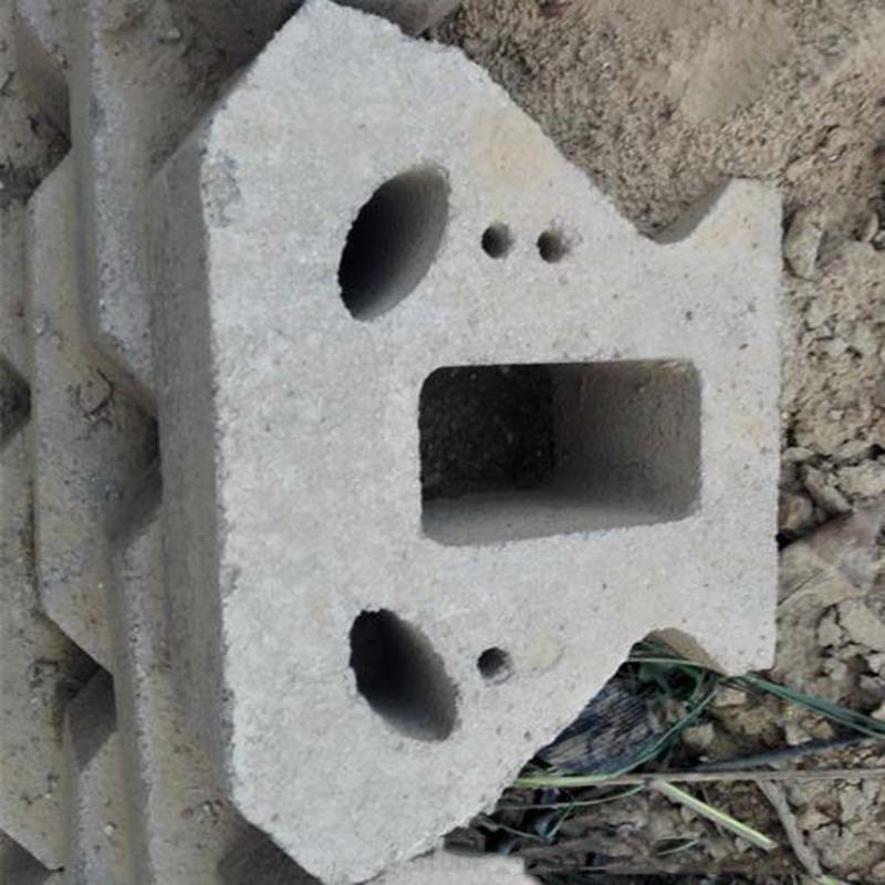 内蒙古兴安盟护坡砖挡土墙砌 挡土块干垒 自嵌式 劈开块 联锁块