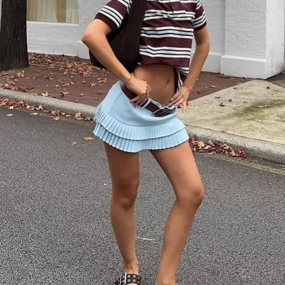 demi-season solid color skirt