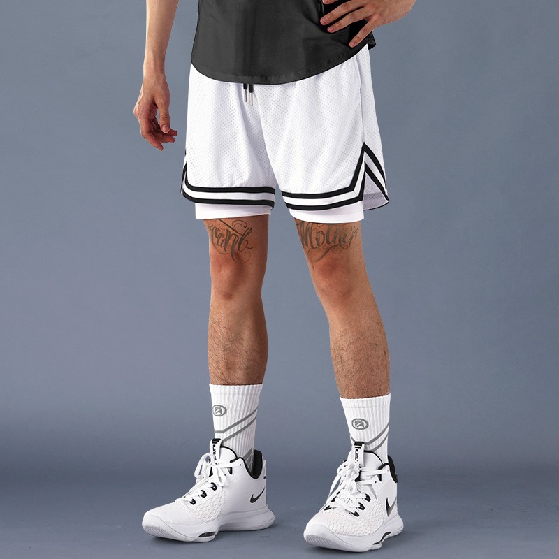 Pantalones cortos de baloncesto estadounidenses para hombres falsos dos piezas entrenamiento deportivo correr hielo rápido secado no más de la rodilla fitness pantalones de verano