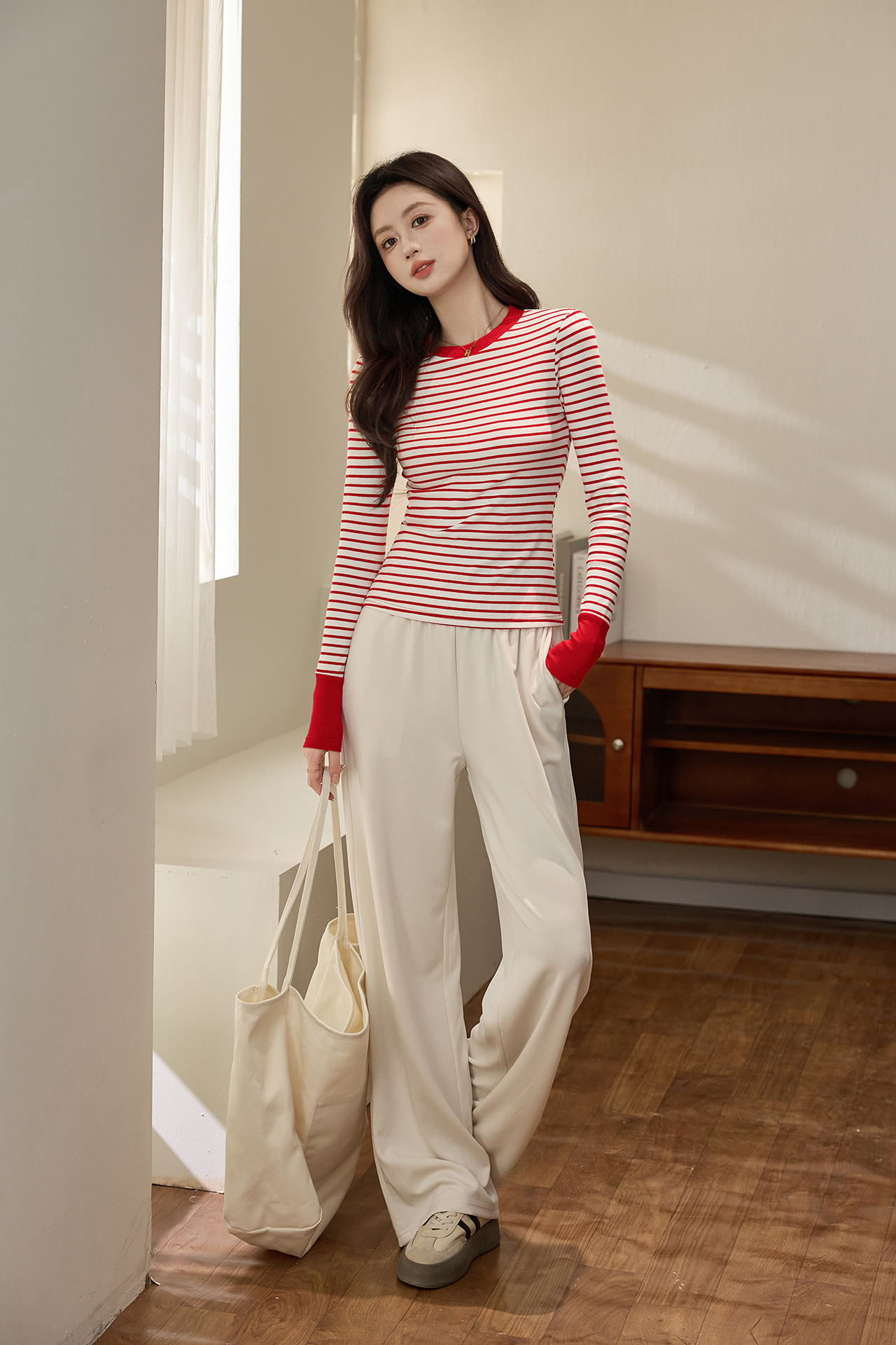 hmqViviiyNSAyin+WuaUt9Ly9Vn2po3Q7Tm5