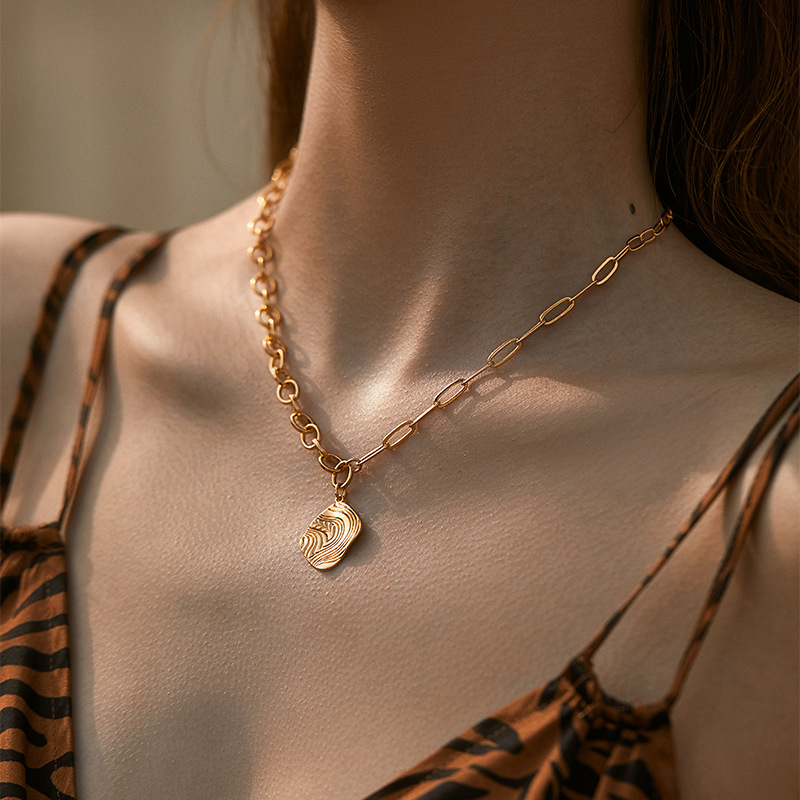 Geometric, Heart Shape Pattern Women's Gender Classic Style Geometric Heart Shape Copper Irregular Plating Chain Gold Plated Pendant Necklace