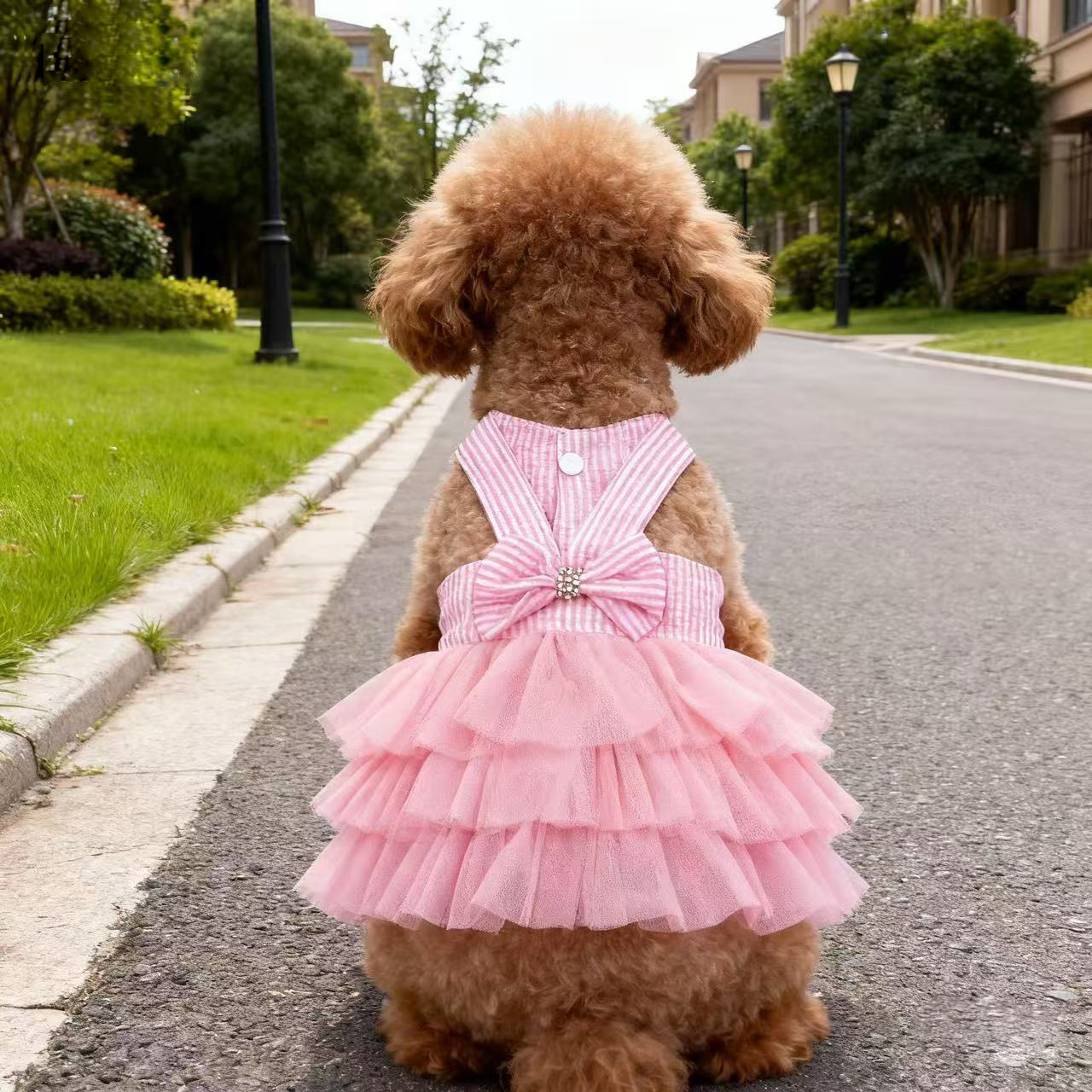 Ropa para mascotas Falda de malla Perro pequeño Teddy Bomei Ropa Falda para perros Lindo vestido de gato con tirantes a rayas