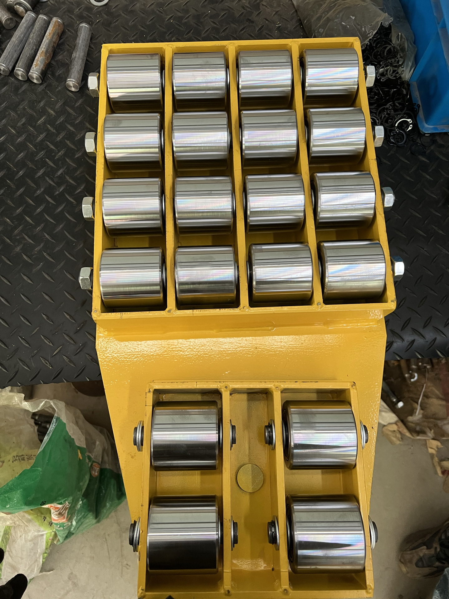 camión de transporte tanque de tierra buey universal equipo pesado desplazador recto de carga pesada dirección giratoria tanque de tierra pequeño