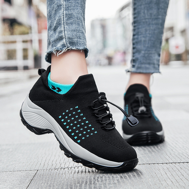 2025 Cross-Border New Large Size 35-45 High Elastic Fly Woven Rubber Socks Shoes Export Outdoor Travel Sports Shoes for Women