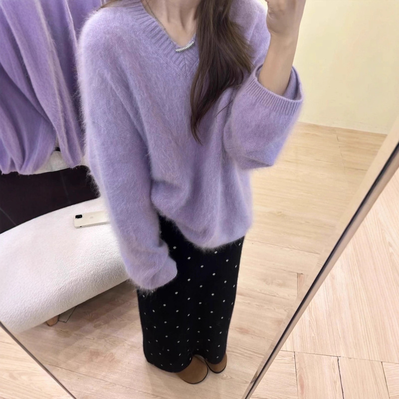 100% Sheep Wool Brushed V-Neck 2025 Autumn and Winter Korean Style Loose Sweater Top Soft and Versatile Plush Feeling for Women