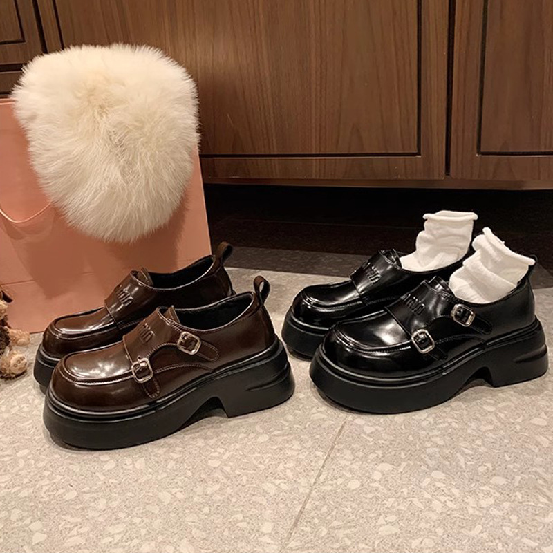 Grape Mom primavera nuevo estilo Amiu hebilla doble punta redonda estilo británico más plataforma de terciopelo Lefu zapatos de cuero zapatos individuales mujer