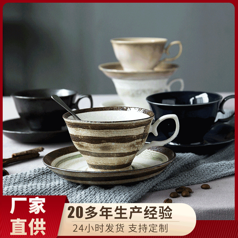 Taza de café de cerámica de estilo europeo y platillo traje hogar Luz lujo té de la tarde taza de café al por mayor pareja regalo taza de café y platillo