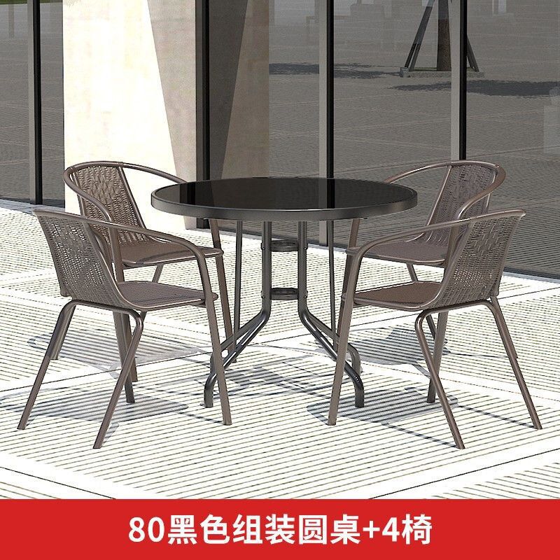 80개의 둥근 검정색 강화 테이블 + 의자 4개