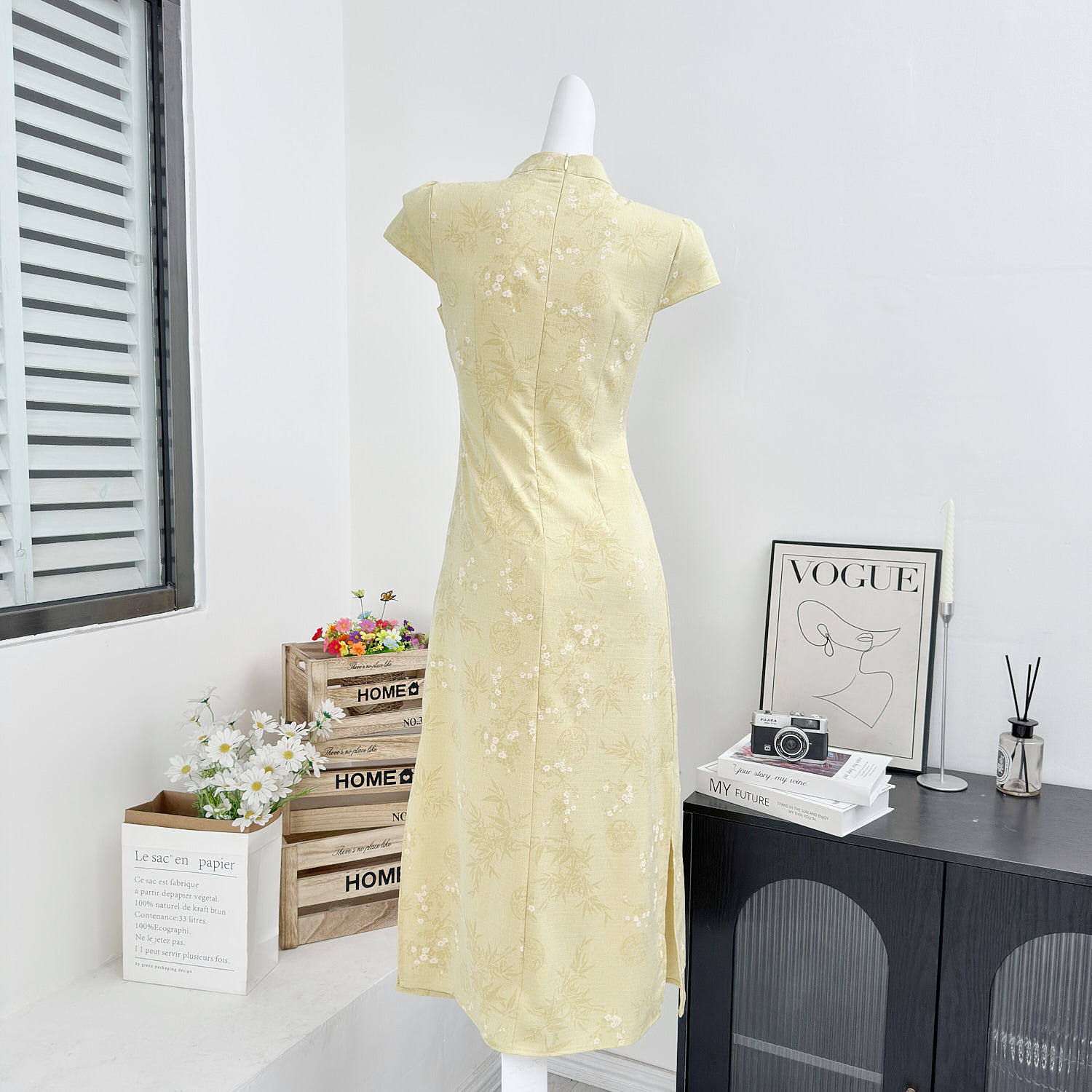 Like New, Modern Chinese-style Jacquard Improved For Women, Stunning Summer Cheongsam With A Collared Waist-cinching_ecoleips.com