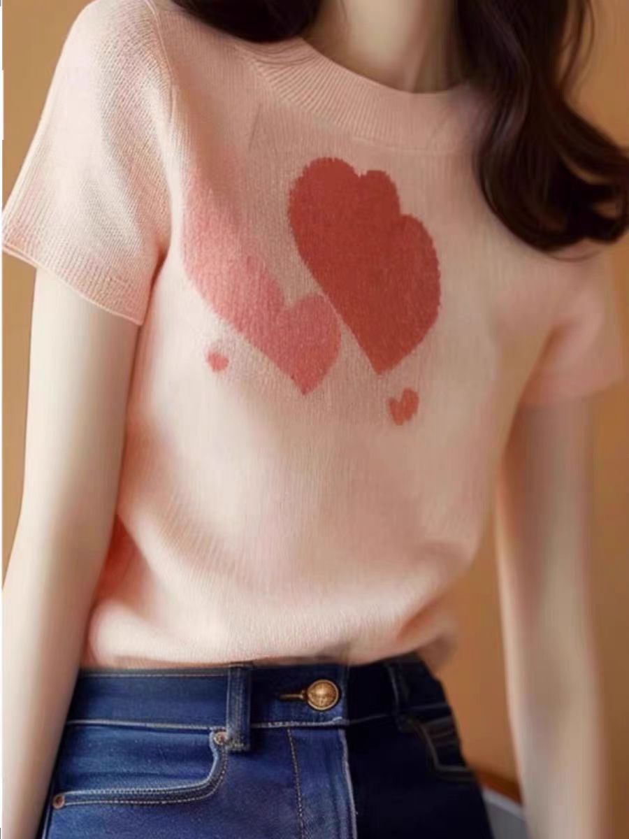 Áo thun dệt kim lụa tay ngắn họa tiết trái tim nữ tính — Màu hồng chi tiết 8