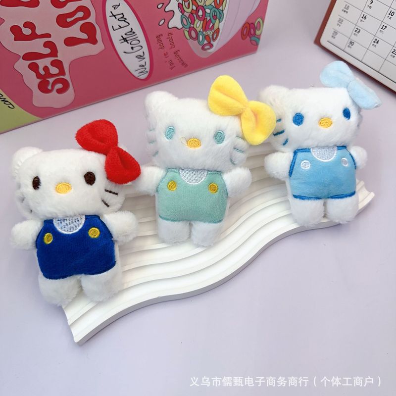 可爱毛绒领结猫咪玩偶挂件卡通粉衣Kt钥匙扣胸针箱包服装饰品配件|undefined
