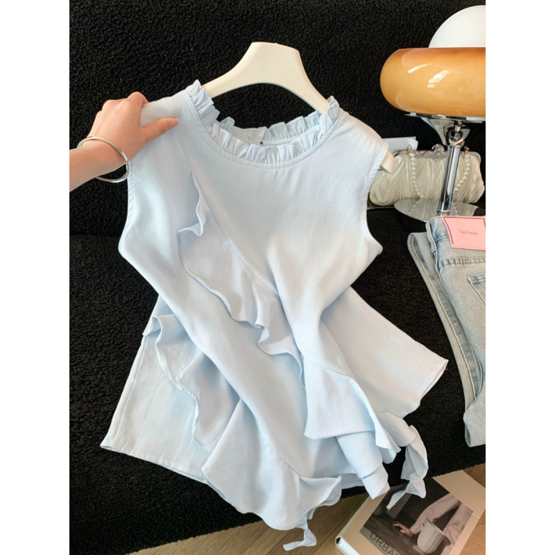 Real Shot of Asymmetrical Ruffled Sleeveless Blouse for Women, New Summer Design with Ruffled Edges, Round Neck Short Top Real Shot of Asymmetrical Ruffled Sleeveless Blouse for Women, New Summer Design with Ruffled Edges, Round Neck Short Top