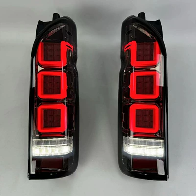 Suitable for 05-18 Toyota Hiace Tail light