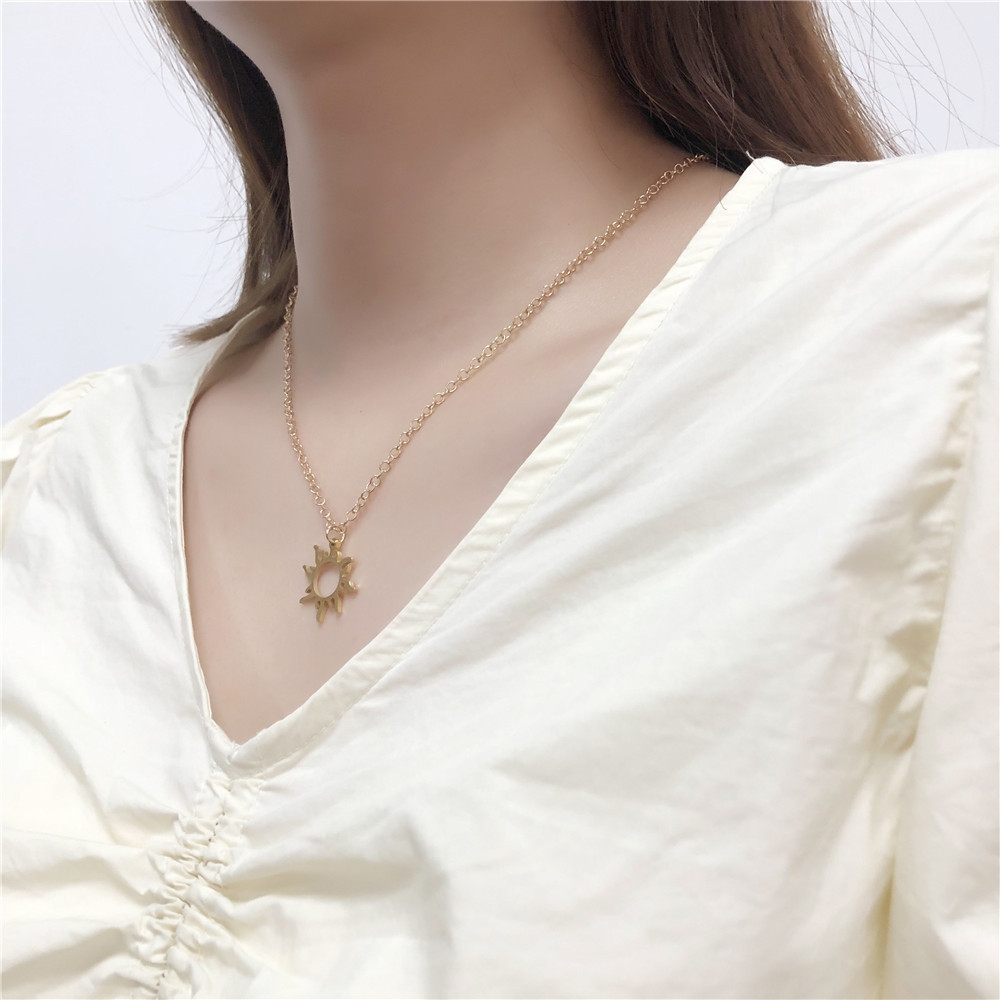 simple hollow titanium steel sun geometric necklace wholesale nihaojewelry