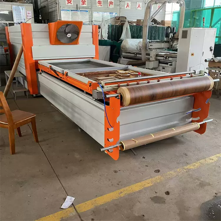 全自动双工位衣柜门板真空覆膜机 数控PLC操控 免拉手PVC膜吸塑机