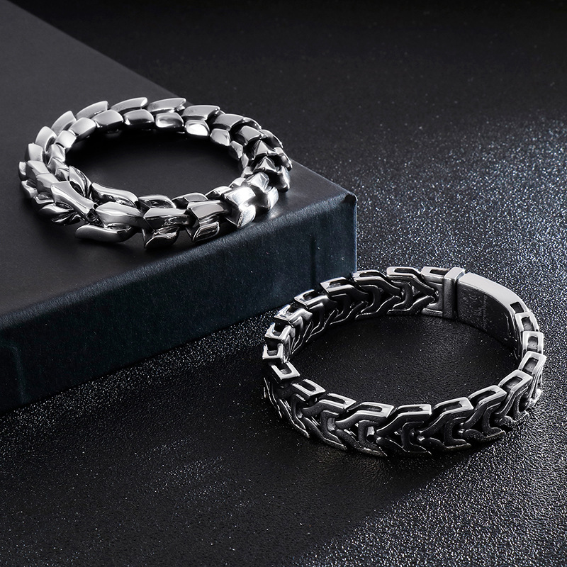 European and American Punk Jewelry Wholesale Fashion Titanium Steel Men's Bracelet Dragon-Shaped Bold Chain Stainless Steel Dragon Bone European and American Punk Jewelry Wholesale Fashion Titanium Steel Men's Bracelet Dragon-Shaped Bold Chain Stainless Steel Dragon Bone