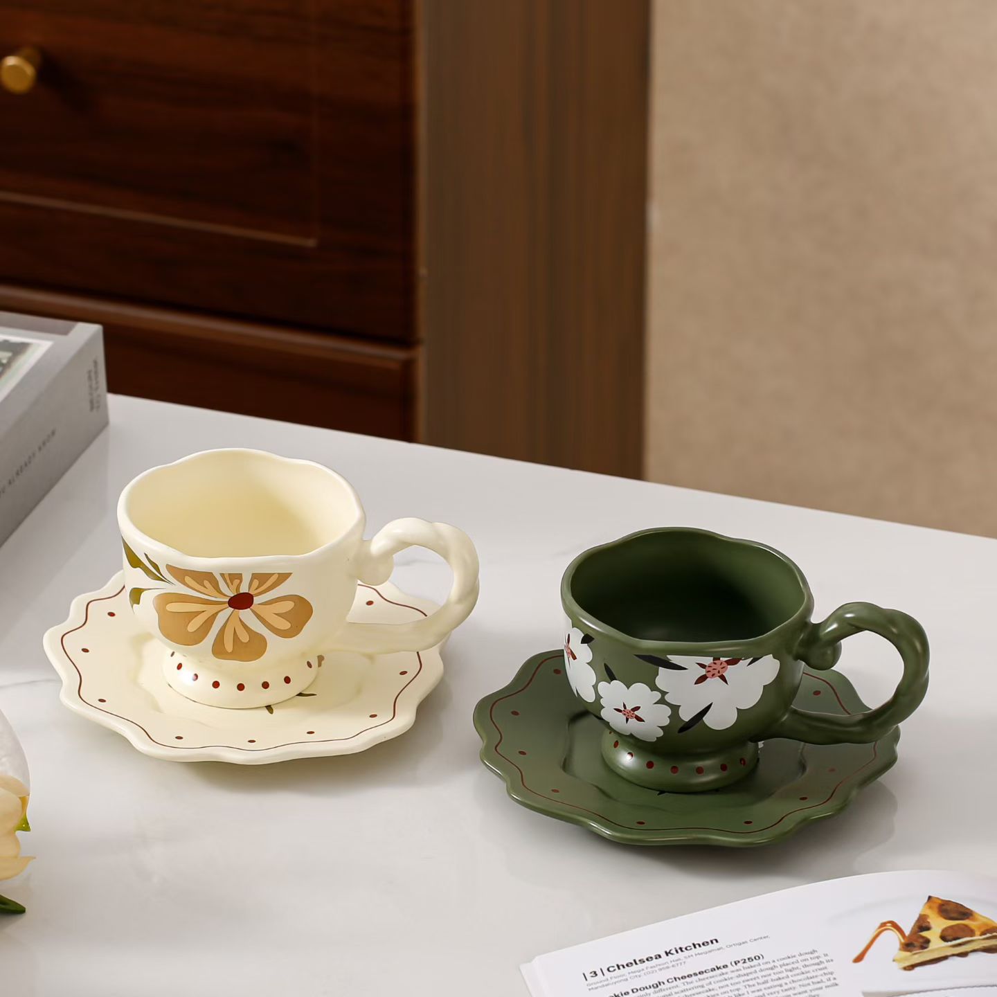 Tazas de cerámica retro creativas tazas de café personales tazas de agua para beber flores tazas de té de la tarde tazas de alto valor facial