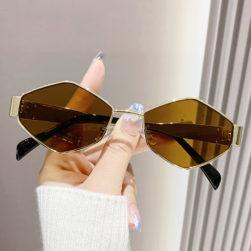 Vīriešu saulesbrilles ar optiku minimālisma daudzstūra stils_voghion.com