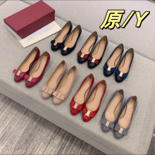 高版春季新款小红鞋圆头舒适蝴蝶结单鞋粗跟平底漆皮法式女婚鞋女