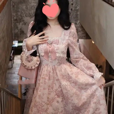 2024 new floral dress in the long long sleeve sweet pure to slim fairy skirt tide a generation of explosions