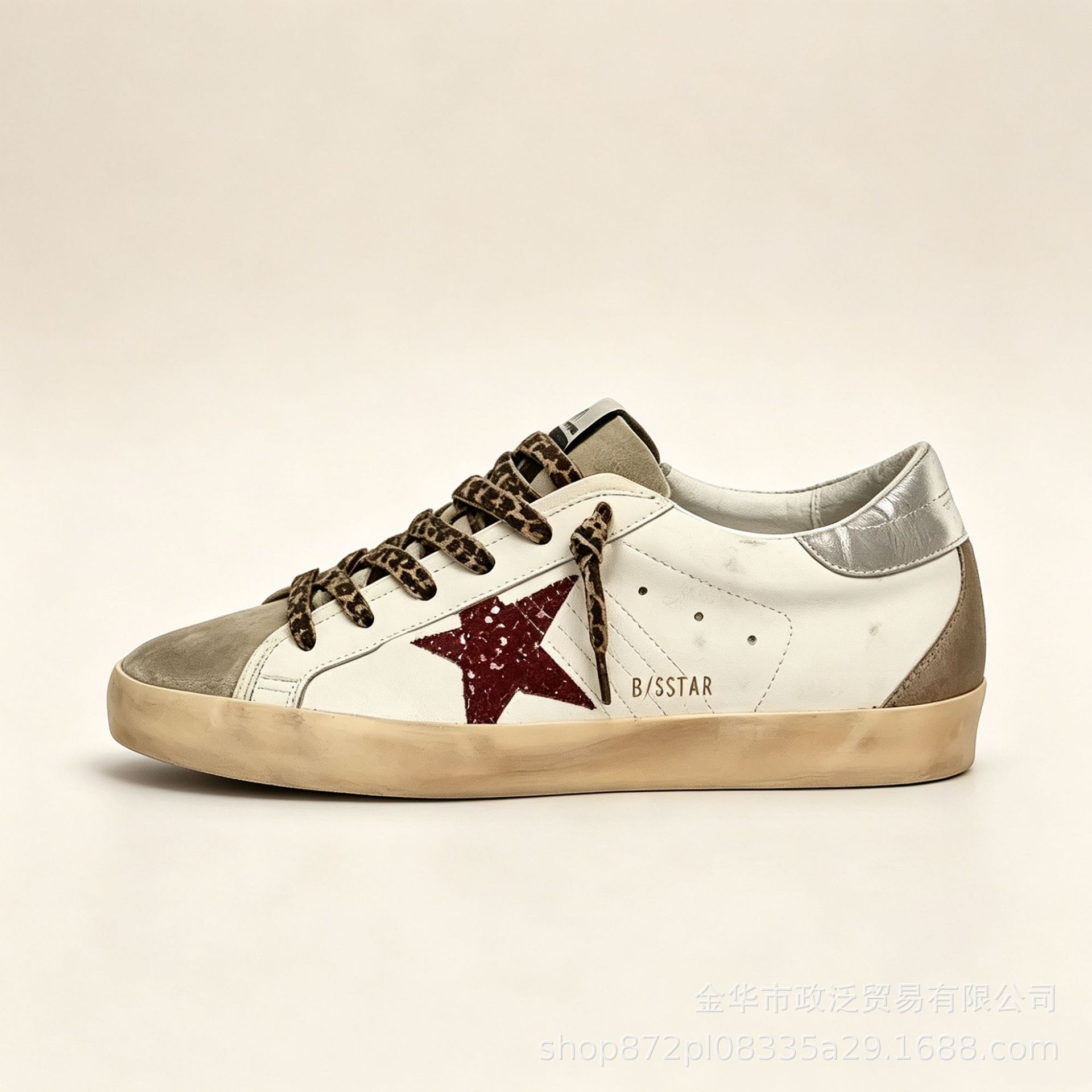 银暗红 / 35