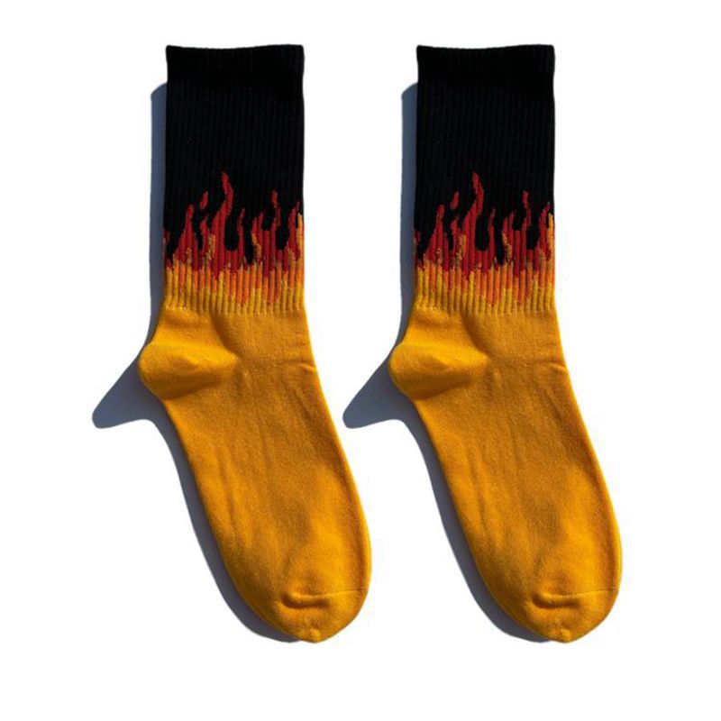 2025d For Men And Women, Ins Style Mid-Calf Socks, Hip-Hop Street Skateboard Flame Sports Versatile Couple High-Top Long Socks_voghion.com