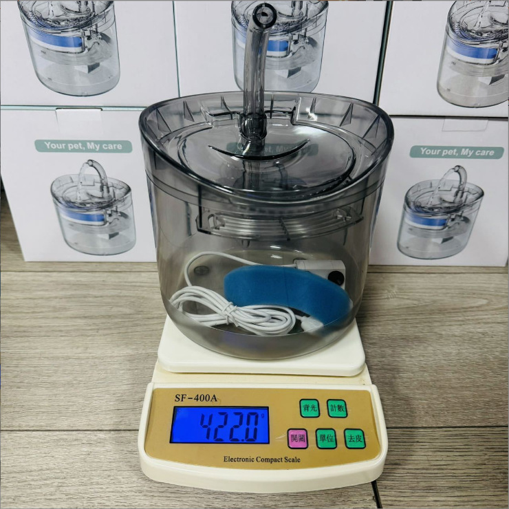 Dispensador de agua para mascotas transfronterizo luz nocturna circulación automática de agua bomba de agua para perros y gatos alimentador de agua filtro silencioso elemento filtrante