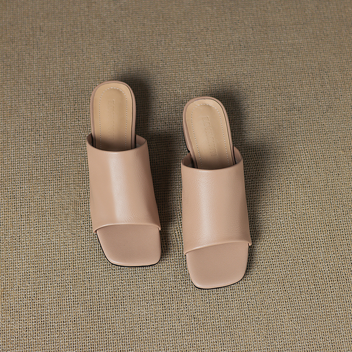 Sandal hở mũi nữ gót thấp quai ngang đế bằng 2,5 cm — Hạnh sắc (cao 2,5 cm) chi tiết 37