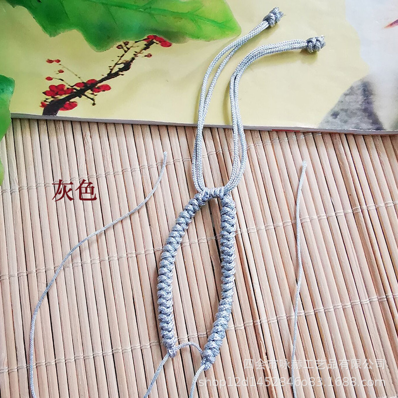 灰色不带尾珠金刚结手链
