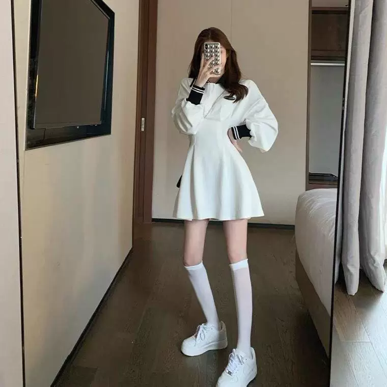 法式复古茶歇学院风气质白色长袖polo连衣裙早初秋装2024年新款女