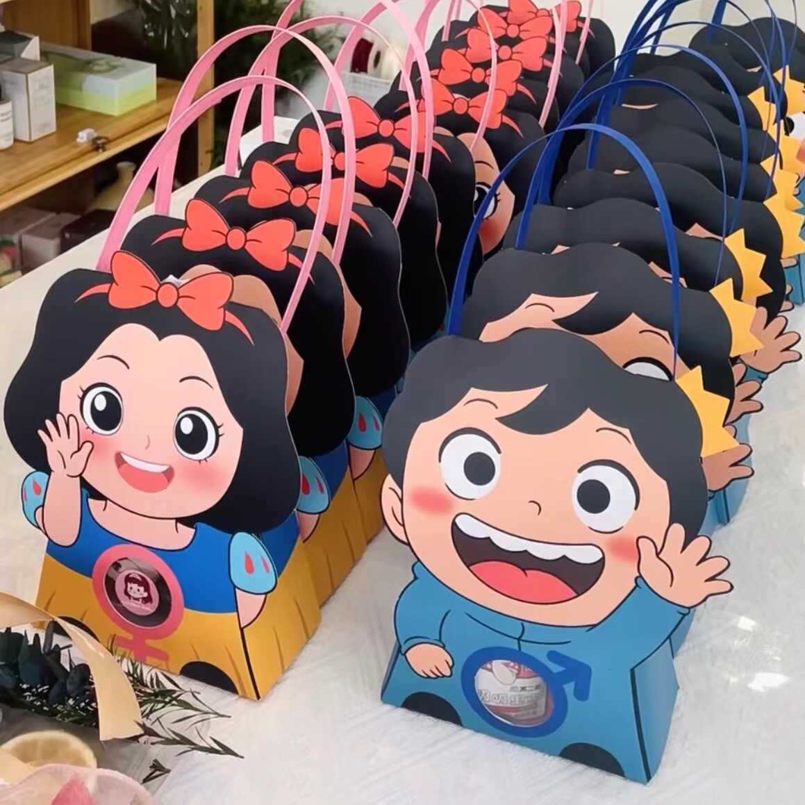 幼儿园生日伴手礼宝宝开学季儿童手提礼品袋卡通可爱小朋友包装盒