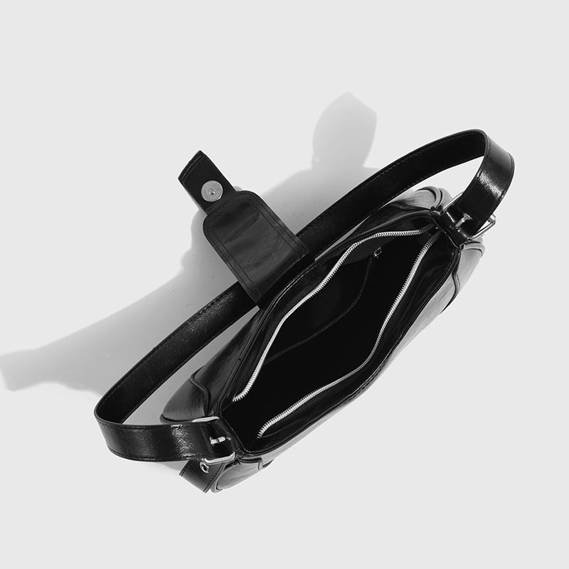 Borsa a tracolla da ascella elegante e versatile con texture Baguette, nuova di zecca, 2025 da donna_voghion.com