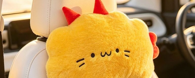 Headrest suitable for all seasons, same style lumbar support cushion, waist-protecting pillow, cartoon car seat cushion, cute car pillow