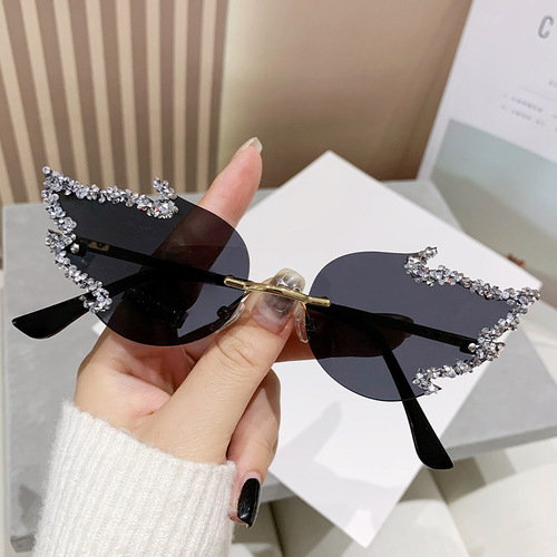 Diamond-studded Flame Sunglasses European and American Style Fashionable Halloween Party Funny Glasses