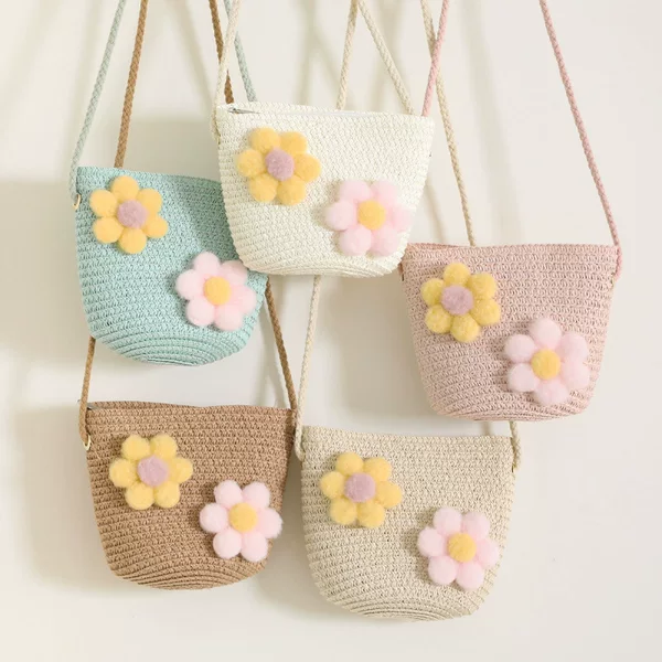 Straw girls' summer new lightweight children's cute small shoulder bag coin purse beach sweet small bag cross-border delivery