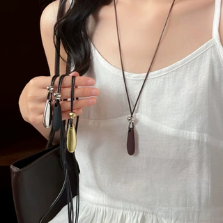 极简风皮绳水滴吊坠项链女高级感轻奢小众锁骨链时尚百搭长款配饰